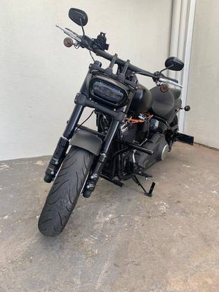 HARLEY-DAVIDSON SOFTAIL FAT BOB 114 HARLEY-DAVIDSON SOFTAIL FAT BOB 114